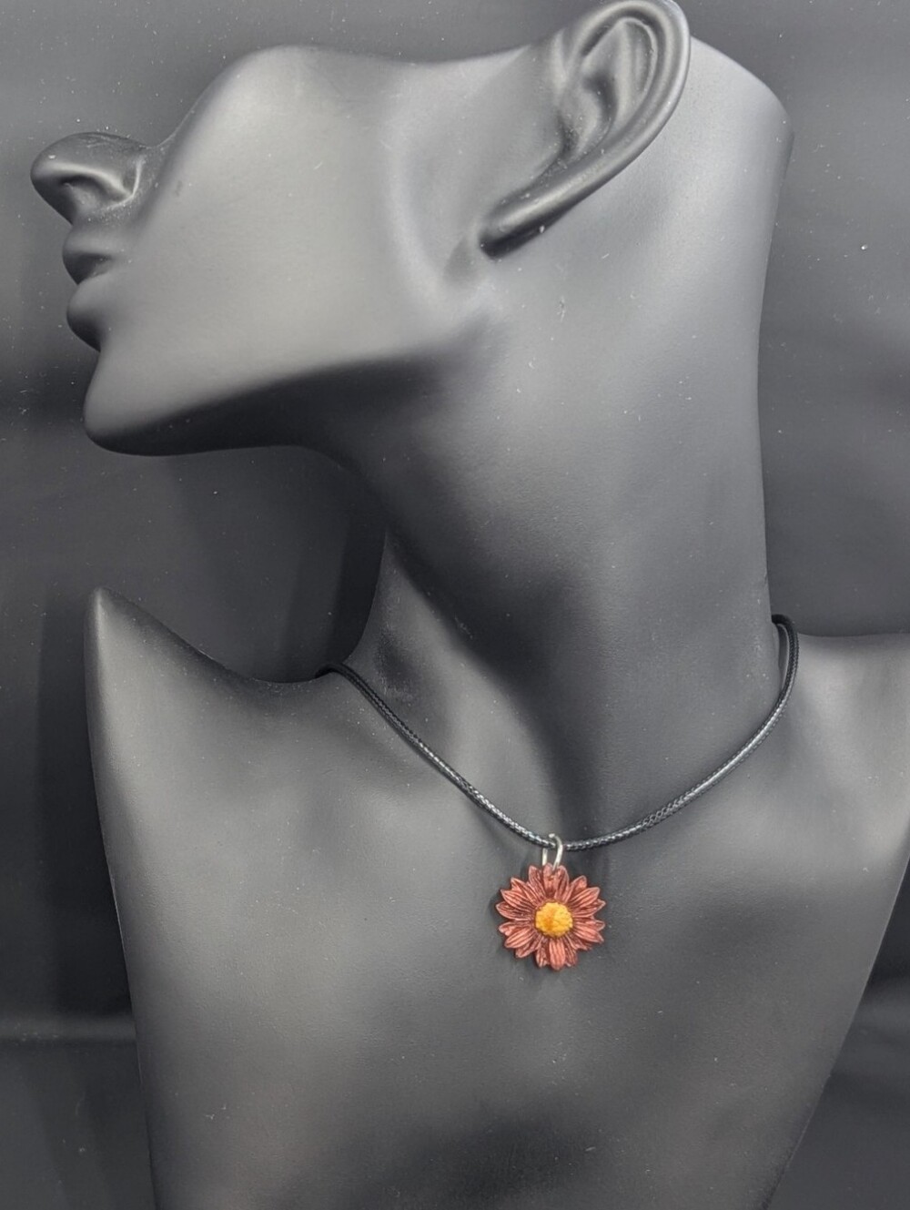 Brown Daisy Flower Pendant Necklace